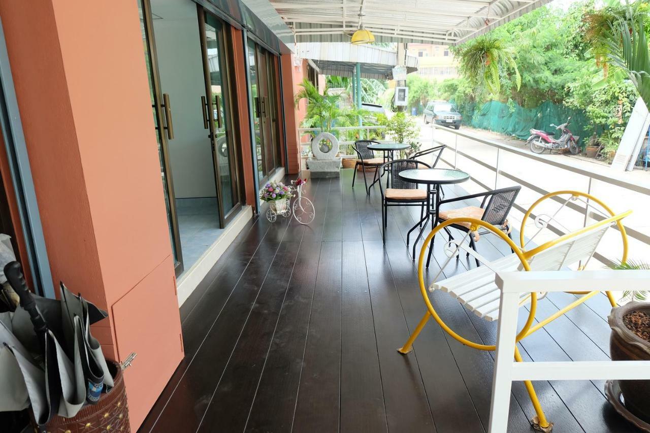 Arm Mansion Aparthotel Bangkok Exterior photo